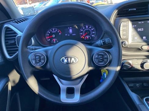 Used 2020 Kia Soul LX image 17