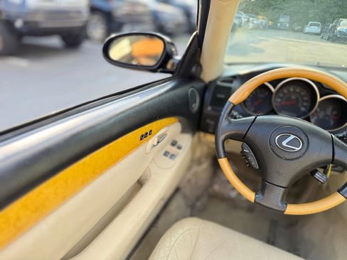 Used 2002 Lexus SC 430 Convertible RWD image 17