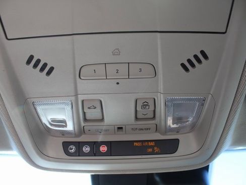 Used 2023 Cadillac XT4 Premium Luxury w/ Driver Assist Package image 32