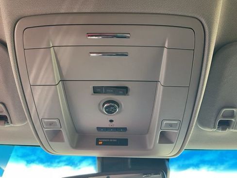 Used 2019 Chevrolet Tahoe Premier image 15