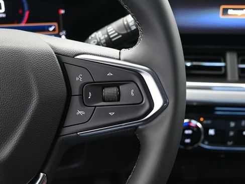 New 2026 Chevrolet Trax LT w/ Driver Confidence Package FWD image 32