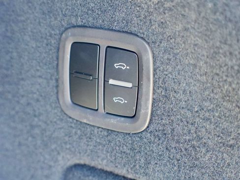 Used 2023 Porsche Cayenne Platinum Edition AWD/4WD image 56