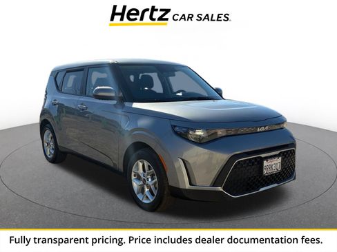 Used 2025 Kia Soul LX w/ LX Technology Package FWD image 1