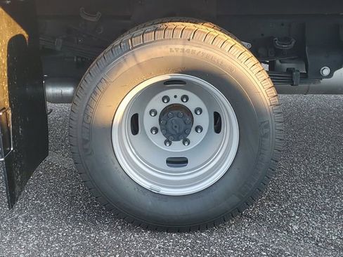 New 2025 Ford F350 XL w/ XL Chrome Package image 6