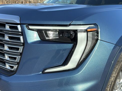 Certified 2024 GMC Acadia Denali w/ Super Cruise Package image 9