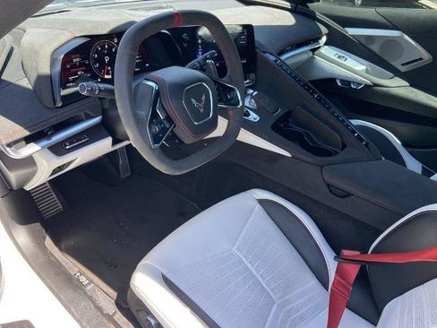 Used 2023 Chevrolet Corvette Stingray Premium Conv w/ Z51 Performance Package RWD image 6