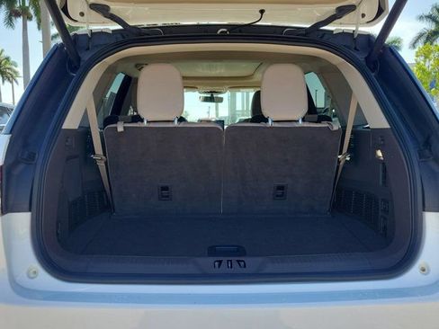 Certified 2024 Lincoln Aviator Reserve w/ Equipment Group 201A RWD image 12