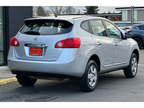 Used 2013 Nissan Rogue S image 5