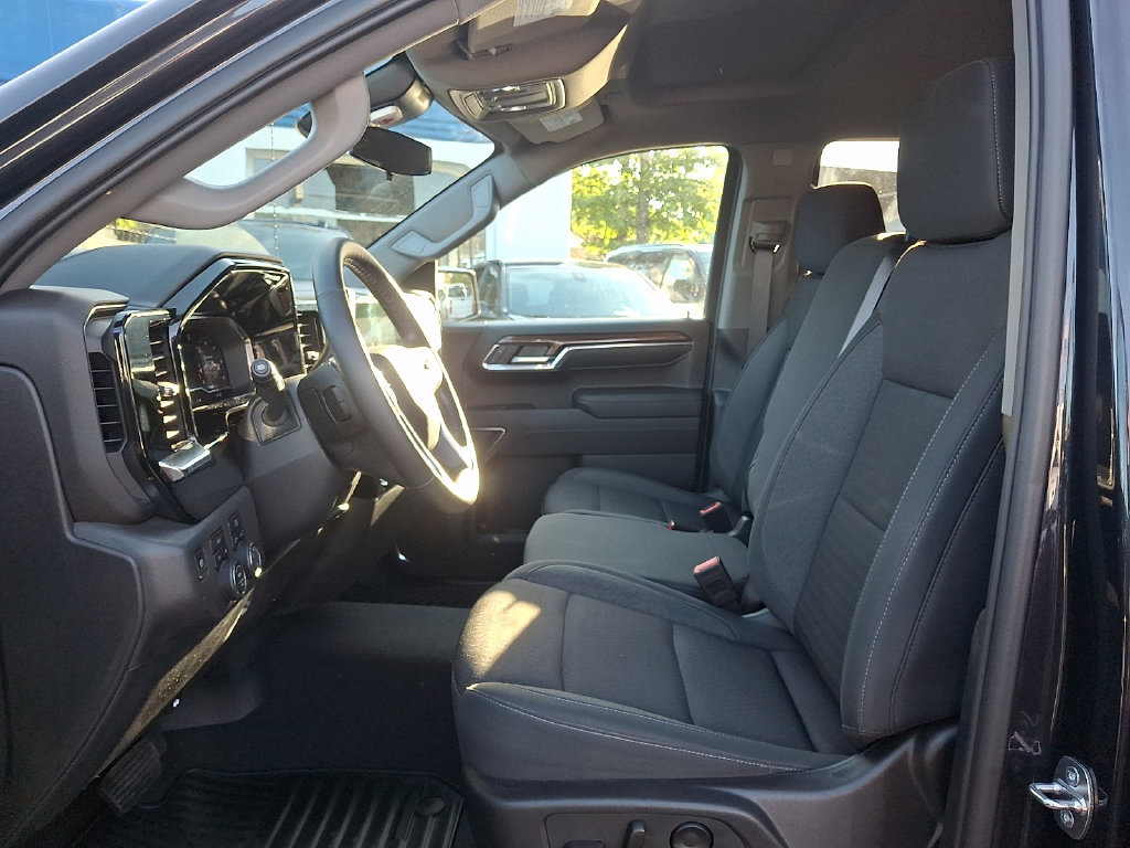 Certified 2024 Chevrolet Silverado 1500 LT AWD/4WD image 13