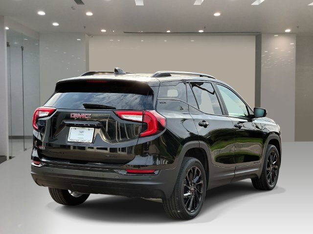 Used 2024 GMC Terrain SLE w/ Driver Convenience Package AWD/4WD image 4