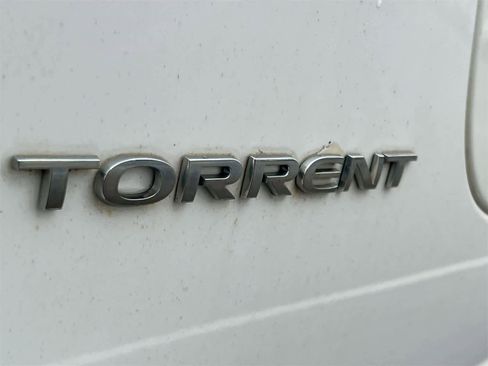 Used 2007 Pontiac Torrent 2WD w/ Preferred Package image 13