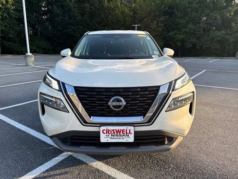 Used 2023 Nissan Rogue SV AWD/4WD image 2