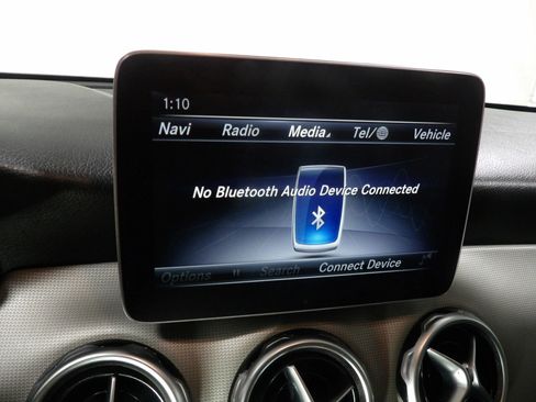 Used 2019 Mercedes-Benz GLA 250 4MATIC image 15