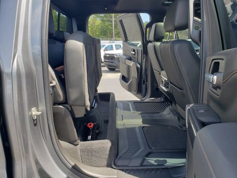 Used 2021 GMC Sierra 1500 AT4 w/ AT4 Value Package AWD/4WD image 30
