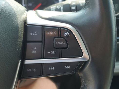 Used 2021 Toyota Highlander LE image 13