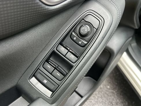 Certified 2023 Subaru Forester Premium AWD/4WD image 16