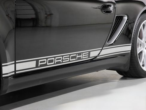 Used 2011 Porsche Boxster Spyder image 65