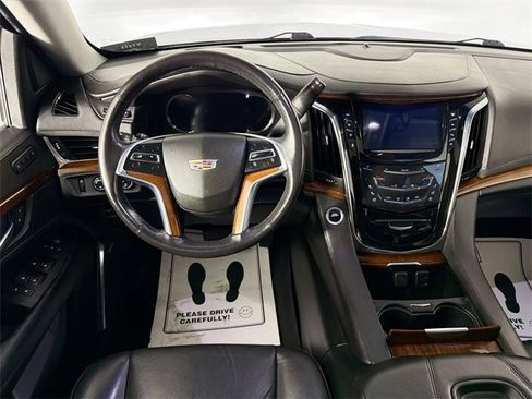 Used 2018 Cadillac Escalade Premium Luxury image 21