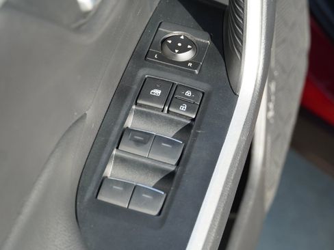 Used 2023 Toyota RAV4 XLE image 22