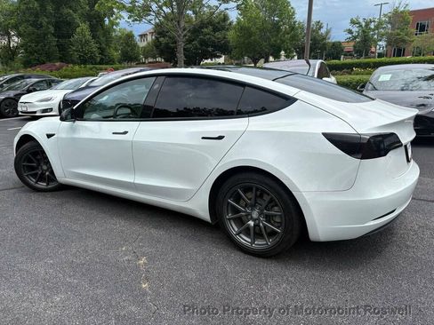 Used 2022 Tesla Model 3 Long Range AWD/4WD image 7