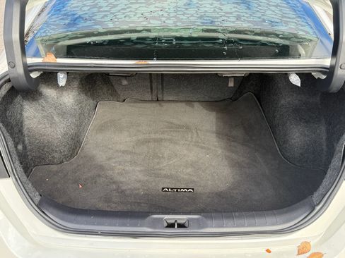 Used 2019 Nissan Altima 2.5 Platinum image 8