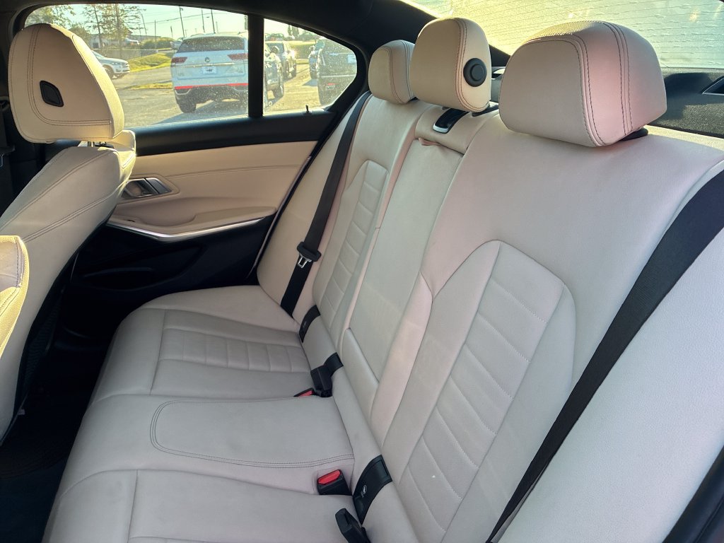 Used 2019 BMW 330i xDrive Sedan w/ Premium Package AWD/4WD image 20