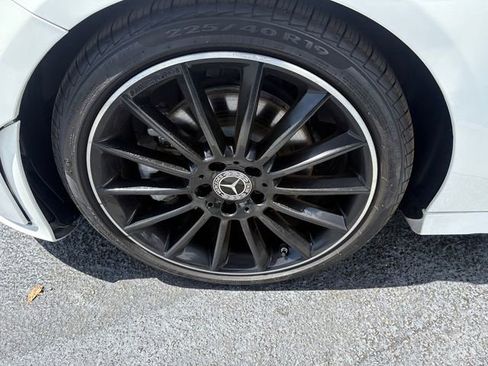 Used 2023 Mercedes-Benz CLA 250 image 3