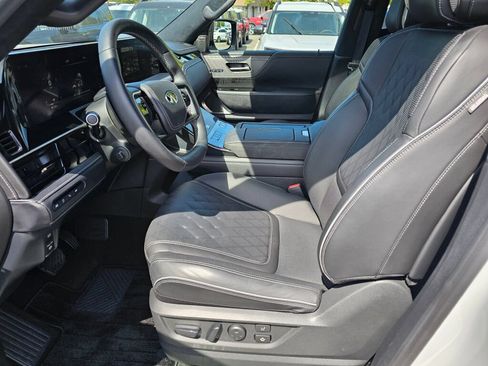 Used 2025 INFINITI QX80 Autograph AWD/4WD image 22