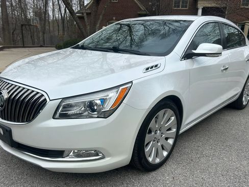 Used 2016 Buick LaCrosse Leather image 3