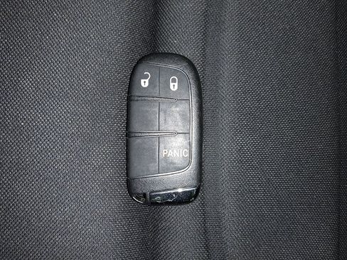 Used 2021 Jeep Renegade Latitude w/ Convenience Group image 32