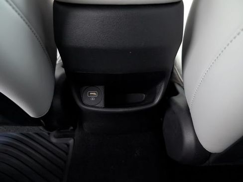 Used 2023 Hyundai Kona Limited AWD/4WD image 11