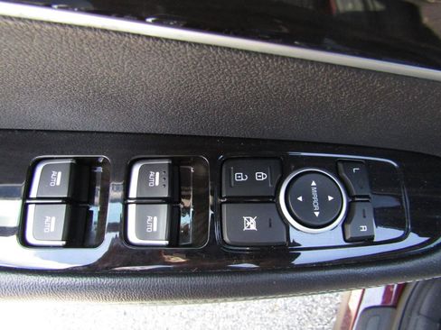 Used 2019 Kia Sorento EX AWD/4WD image 12