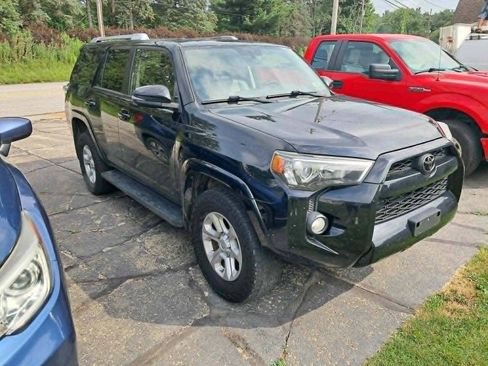 Used 2016 Toyota 4Runner SR5 Premium AWD/4WD image 2