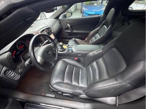 Used 2008 Chevrolet Corvette Coupe w/ Preferred Equipment Group RWD image 11