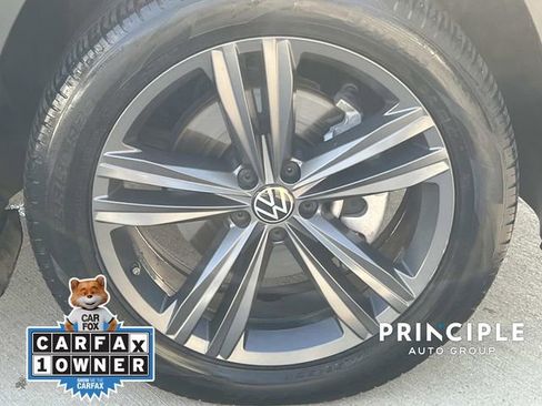 Used 2022 Volkswagen Atlas SEL R-Line AWD/4WD image 4