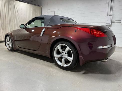 Used 2006 Nissan 350Z Touring RWD image 5