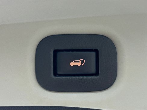 Used 2015 Nissan Rogue SL w/ SL Premium Package image 28