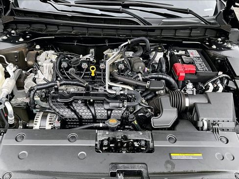 Used 2024 Nissan Altima 2.5 SV image 22