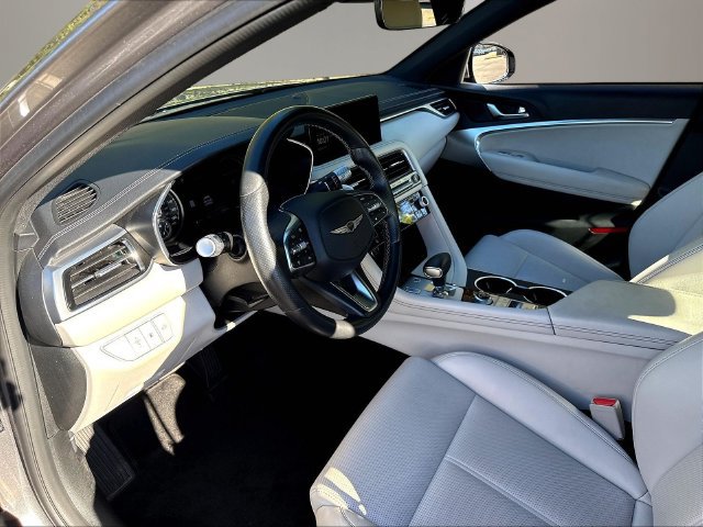 Used 2025 Genesis G70 2.5T RWD image 18