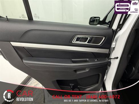 Used 2016 Ford Explorer XLT w/ Equipment Group 202A image 51