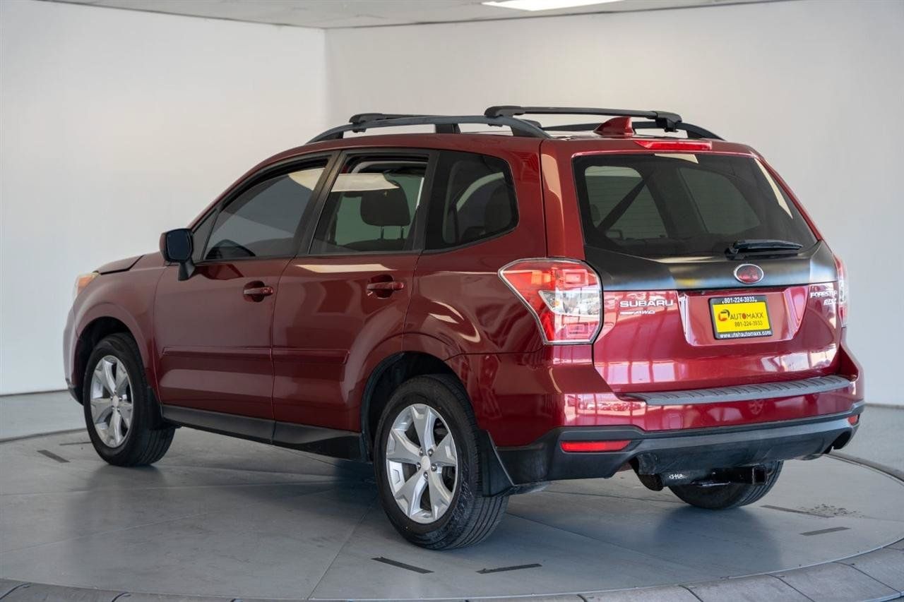 Used 2016 Subaru Forester 2.5i Premium AWD/4WD image 5