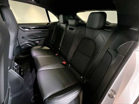 New 2026 Porsche Macan 4 Electric image 27