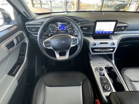 Used 2023 Ford Explorer XLT w/ Equipment Group 202A image 25