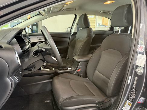 Used 2024 Kia Forte LXS FWD image 10
