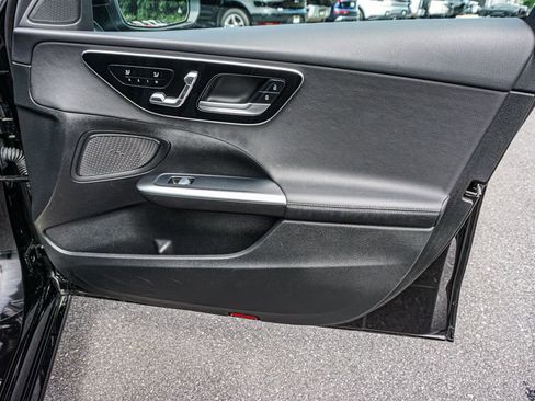 Used 2025 Mercedes-Benz C 300 Sedan image 50
