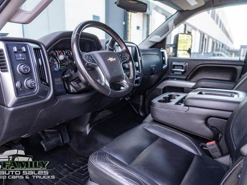 Used 2015 Chevrolet Silverado 2500 LT w/ LT Convenience Package AWD/4WD image 17