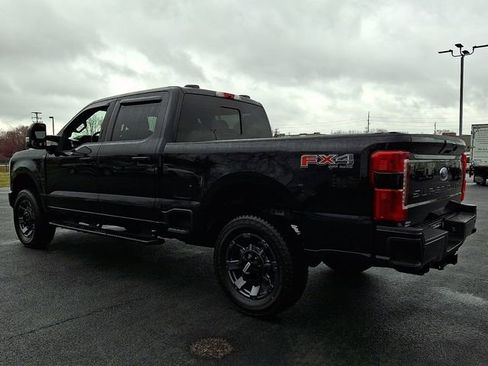 Used 2023 Ford F250 Lariat w/ Sport Appearance Package image 7