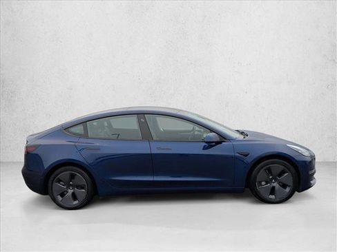 Used 2022 Tesla Model 3 image 4