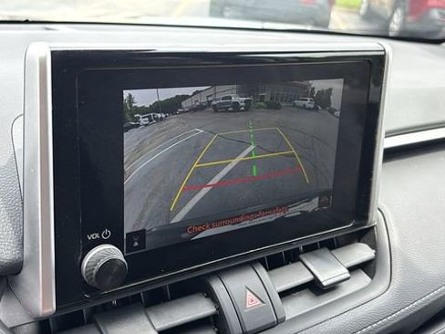 Used 2025 Toyota RAV4 LE AWD/4WD image 16