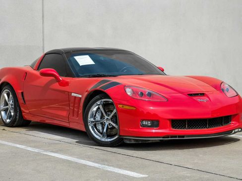 Used 2010 Chevrolet Corvette Grand Sport w/ Preferred Equipment Group RWD image 7